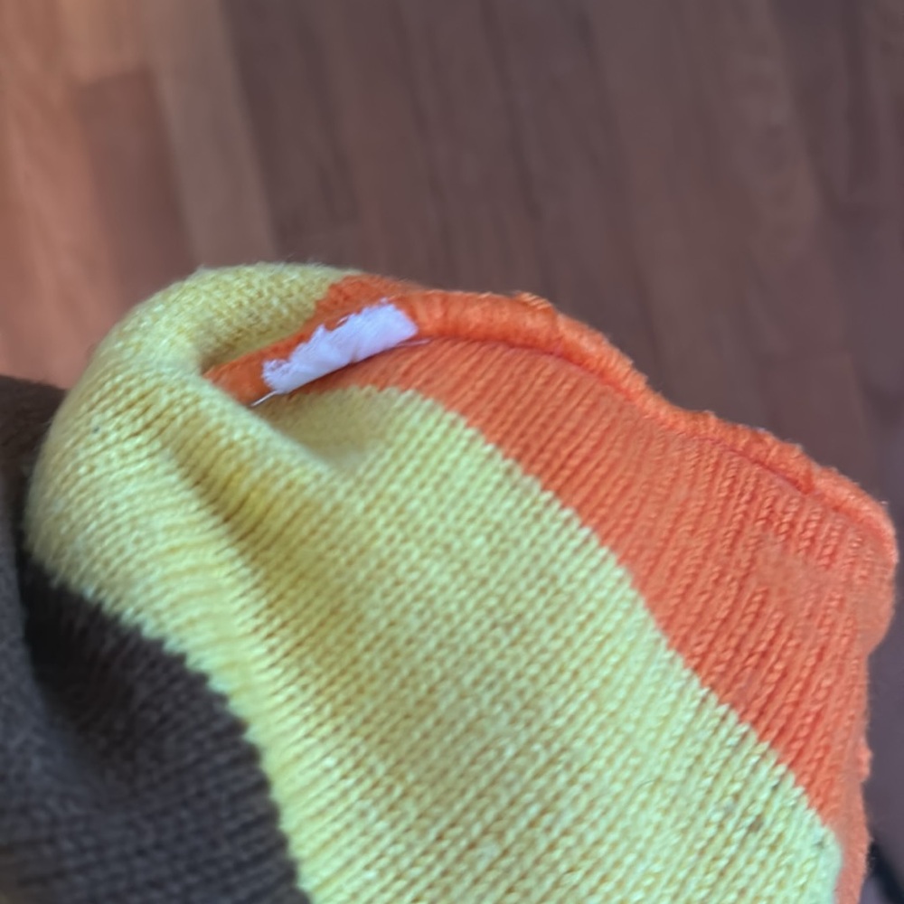 I Eat peanuts 🥜 Vintage hat - Picture 4 of 6